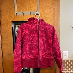 Lululemon hoodie. Very good condition. No visible flaws.